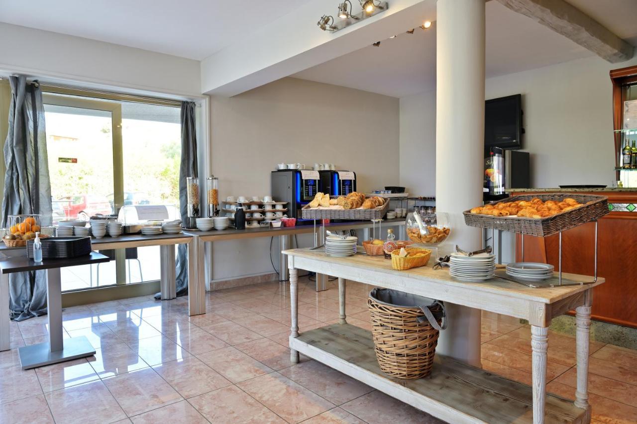Hotel Les Eucalyptus Porto Pollo Exterior photo