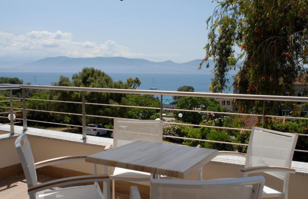 Hotel Les Eucalyptus Porto Pollo Exterior photo