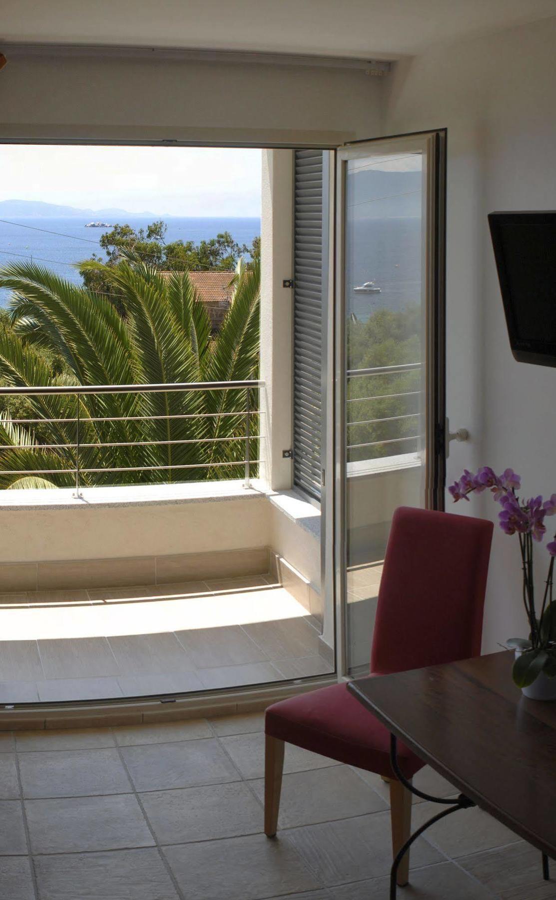 Hotel Les Eucalyptus Porto Pollo Exterior photo